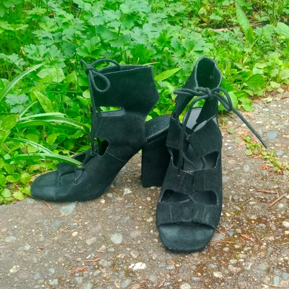 Used Urban Outfitters Black Suede Chunky Cutout Heels 6.5